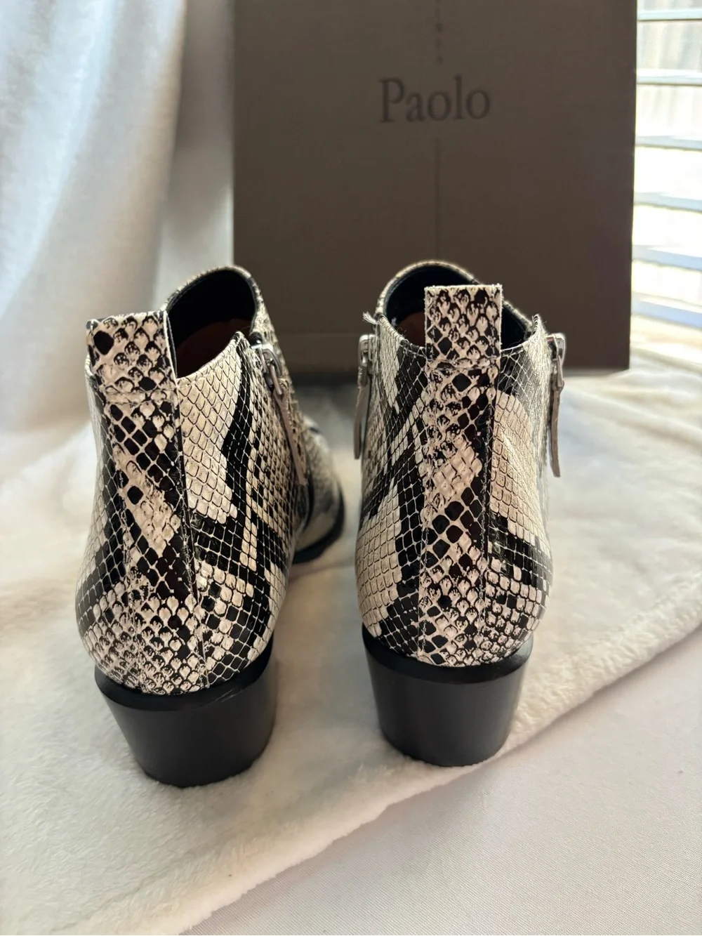 Linea Paolo Sochi2 Snake Print Leather Bootie Size 8.5 NIB